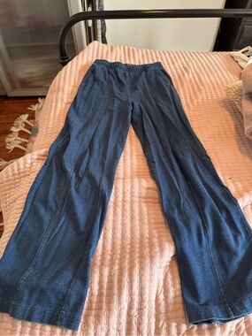 Gap Classic Women's Navy Wide-Leg cotton baggy pant. Size Small